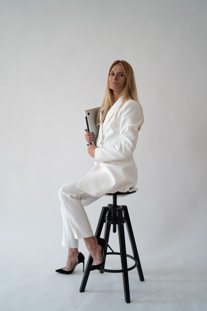 Profesjonalny portret Anny Kowalskiej, asystentki CEO